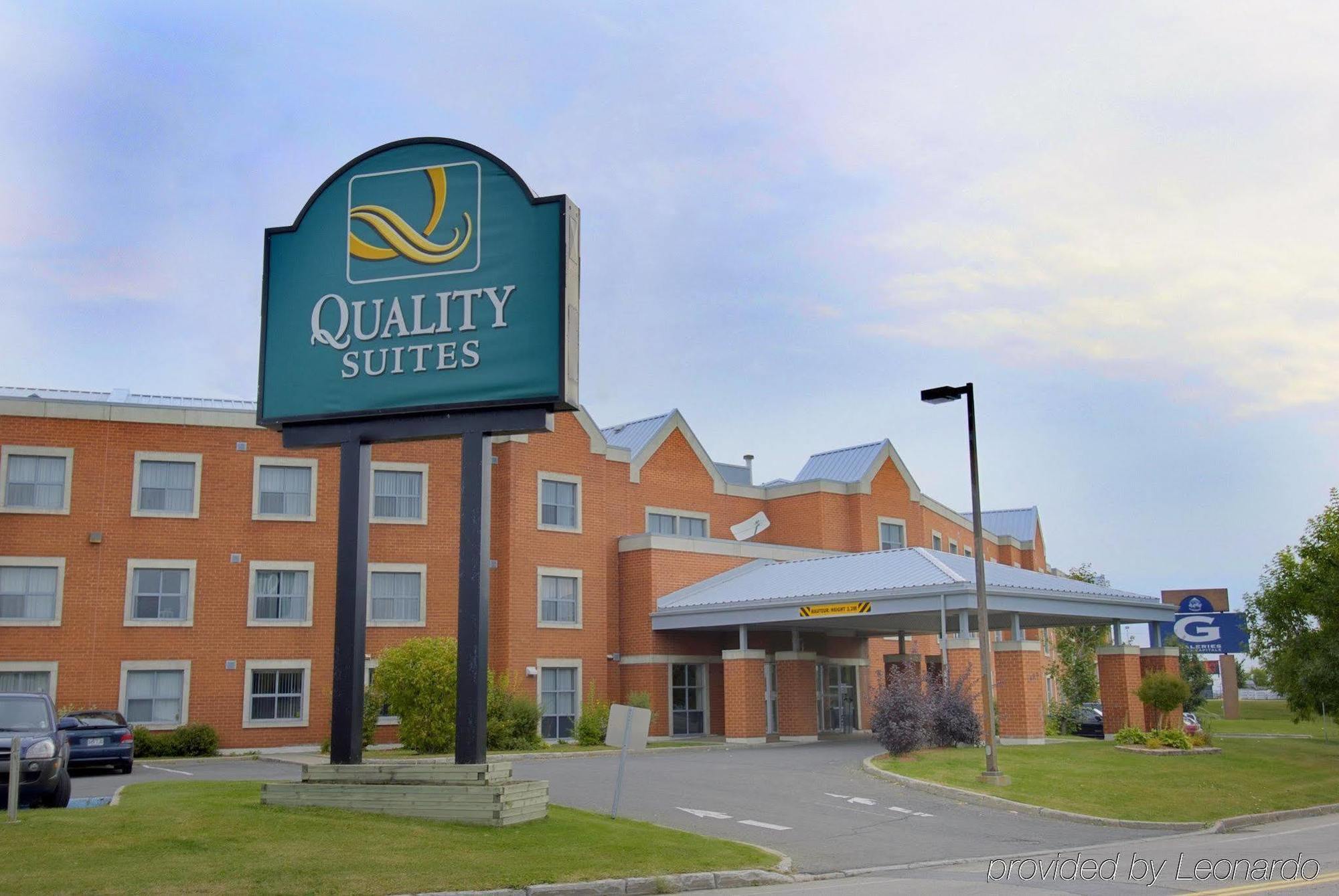 Quality Suites Quebec City Exterior photo